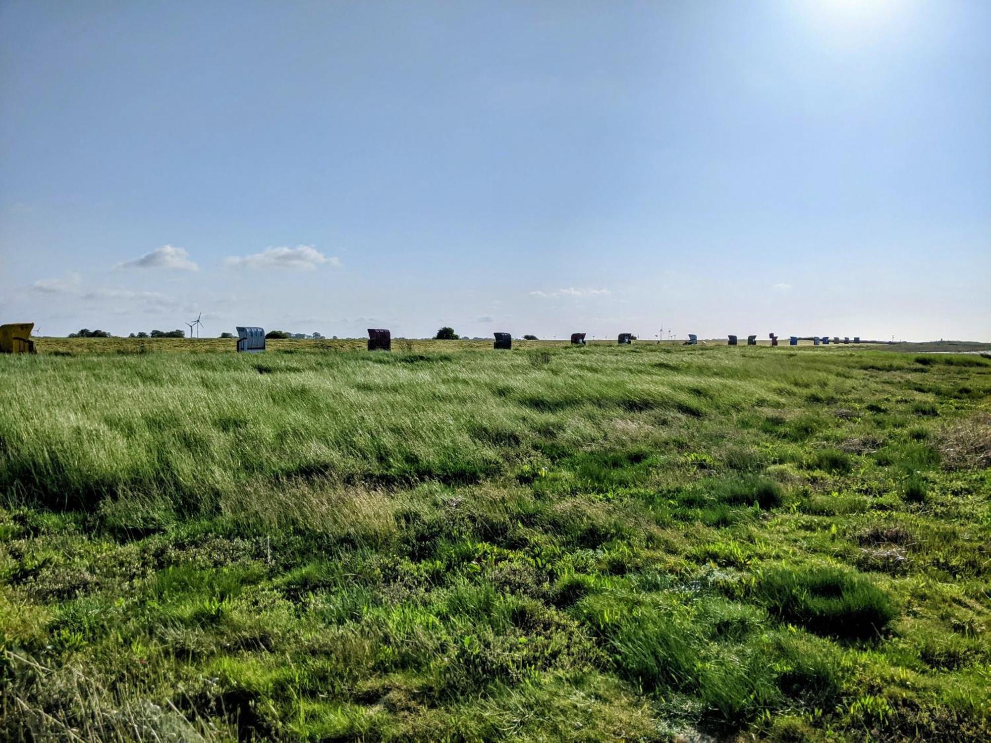 Drei-Insel-Blick Neßmersiel Esterno foto